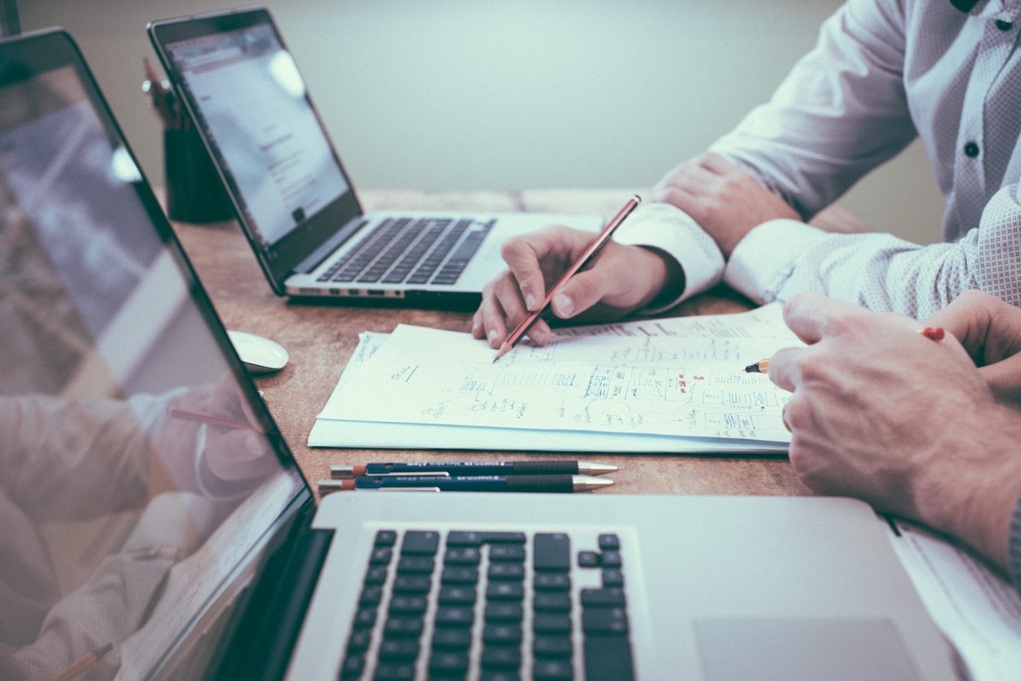 Essential Digital Tools For Modern Teams